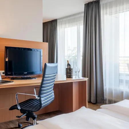 PLAZA Premium Köln-2